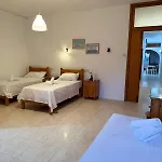 Paradise 4 *